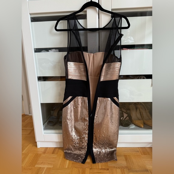 Lady dress size s-BCBG - Picture 2 of 3